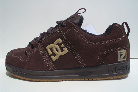 dc shoe evoker